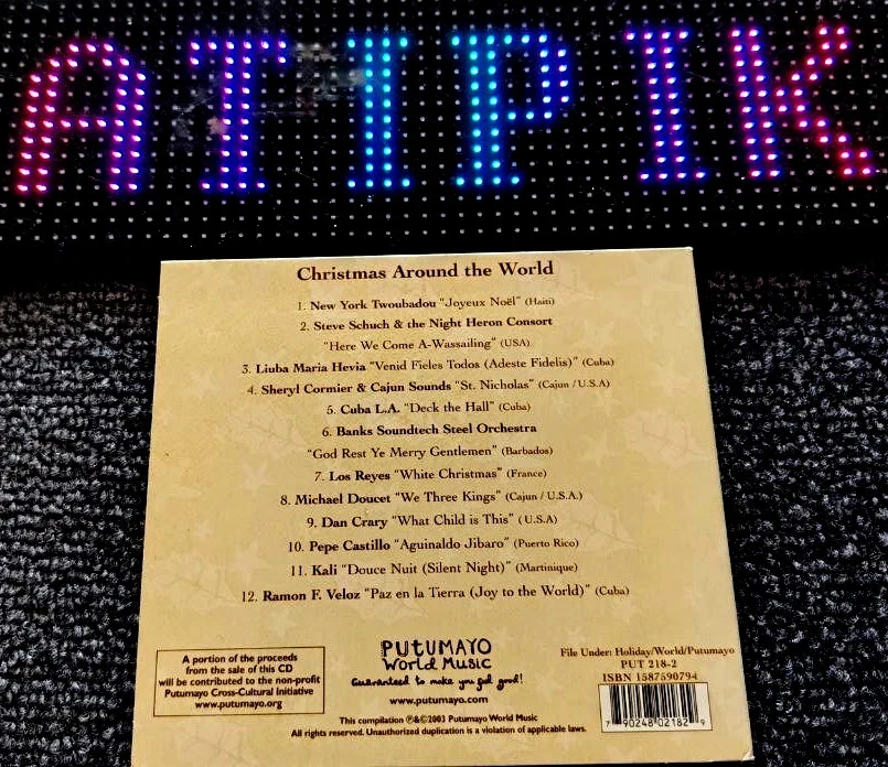 🎄Christmas Around The World - Putumayo CD 2003 World Music Rare 🎄 – photo 2